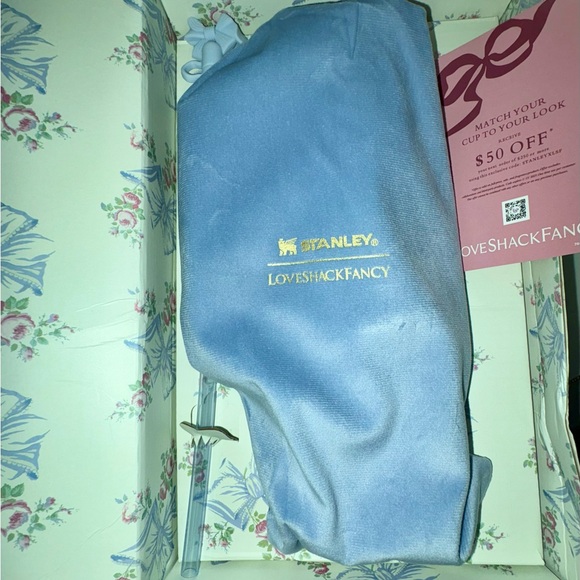 Stanley x Love Shack Fancy Quencher 40 oz Rosa Beaux Blue NIB! - Picture 4 of 6
